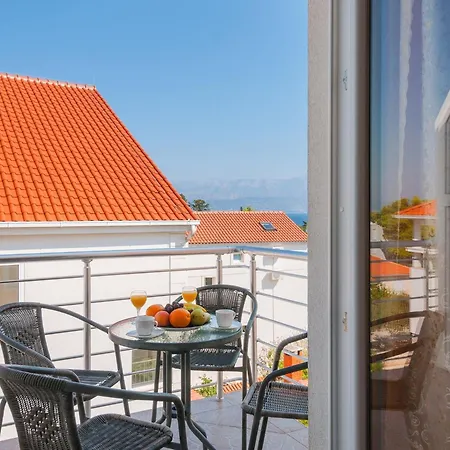 Island Beat - One Bedroom With Balcony And Sea View A1 St Lejlighed Supetar