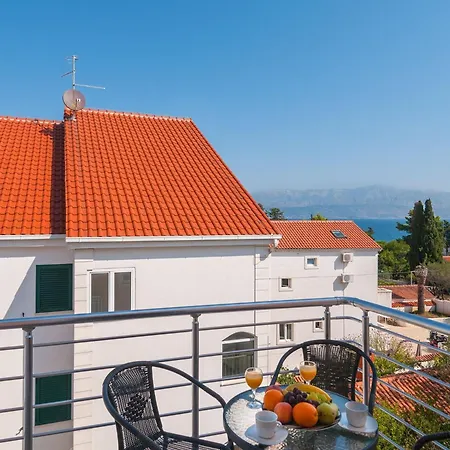 Island Beat - One Bedroom With Balcony And Sea View A1 St